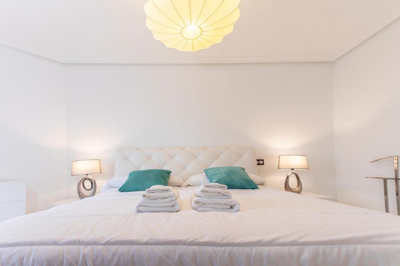 Rentcostadelsol Fuengirola Dona Sofia B Extérieur photo