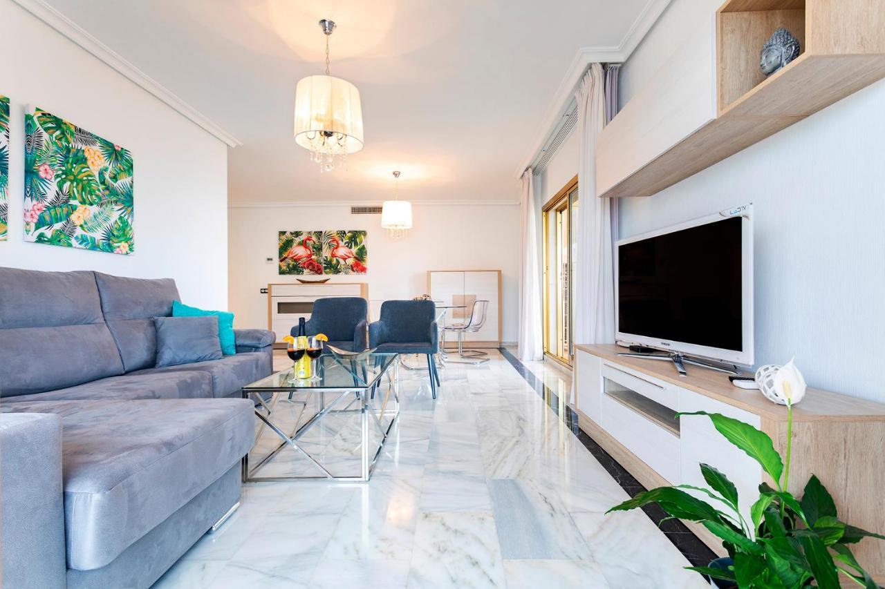 Rentcostadelsol Fuengirola Dona Sofia B Extérieur photo