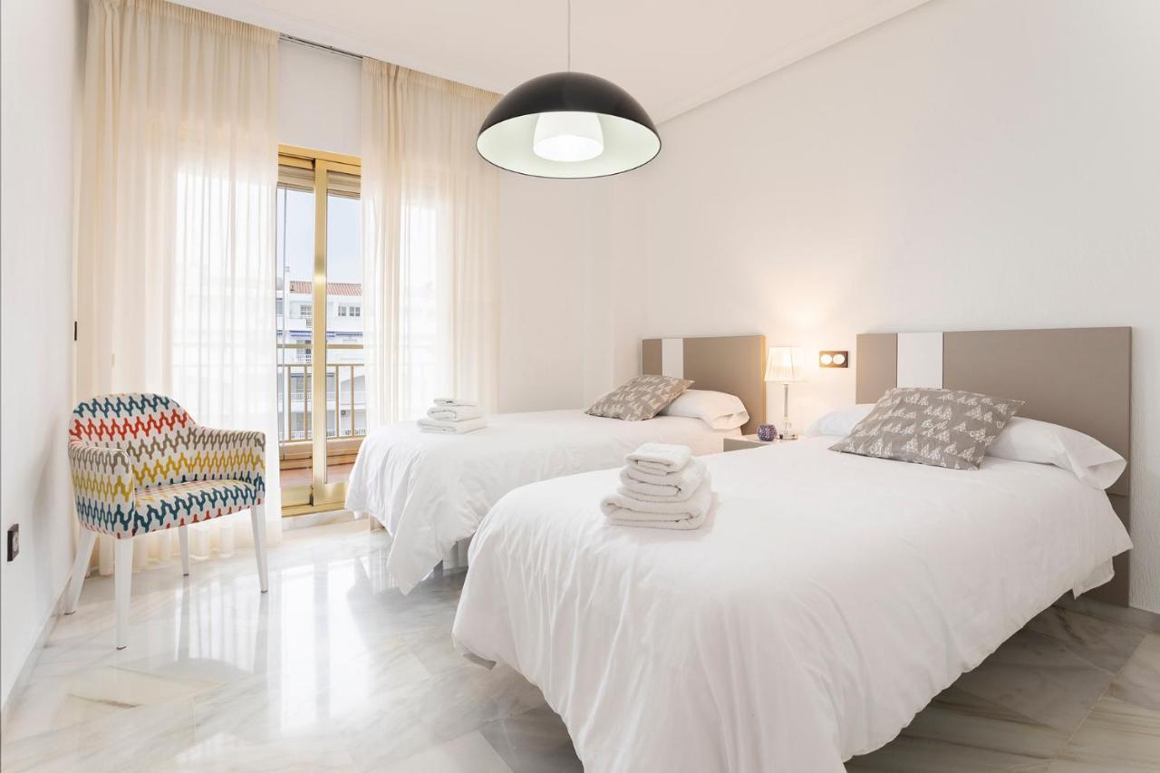 Rentcostadelsol Fuengirola Dona Sofia B Extérieur photo